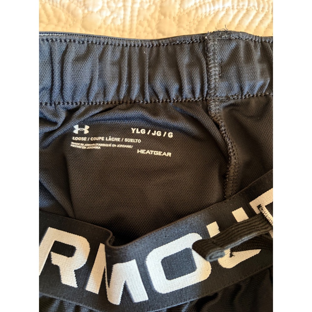 Under Armour Heatgear Loose Fit Exercise Shorts Youth Large Black - Picture 4 of 7